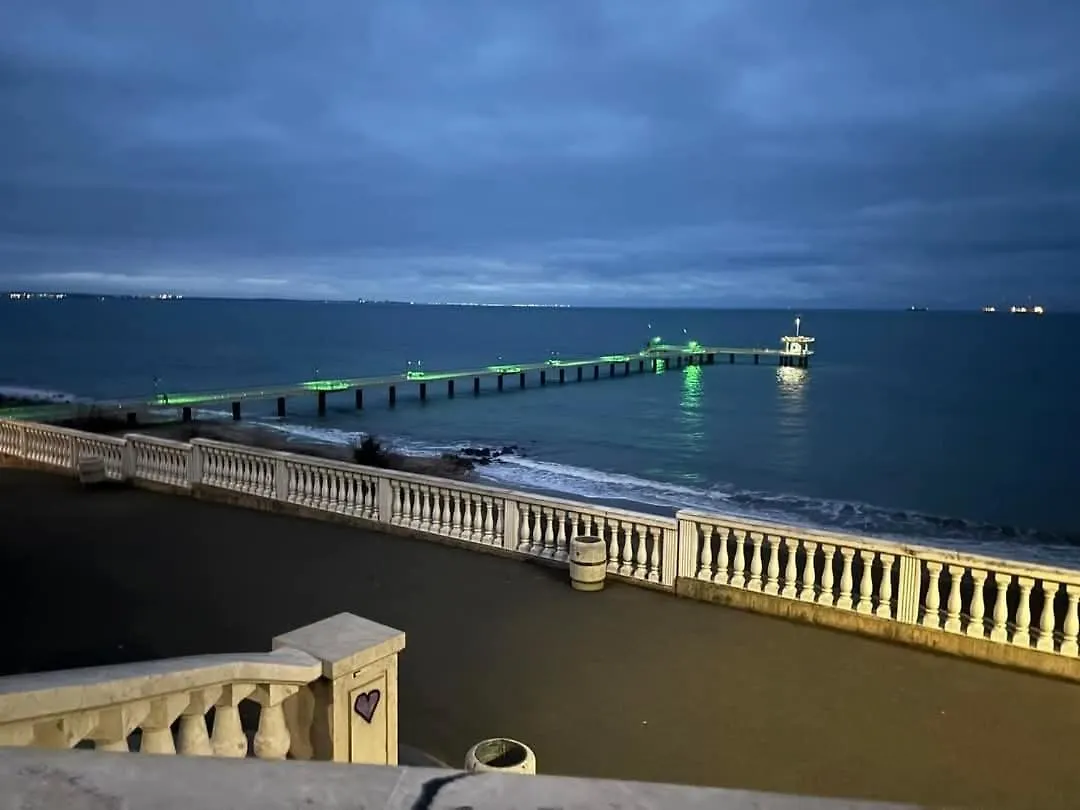 Кирил И Методий Апартамент Burgas